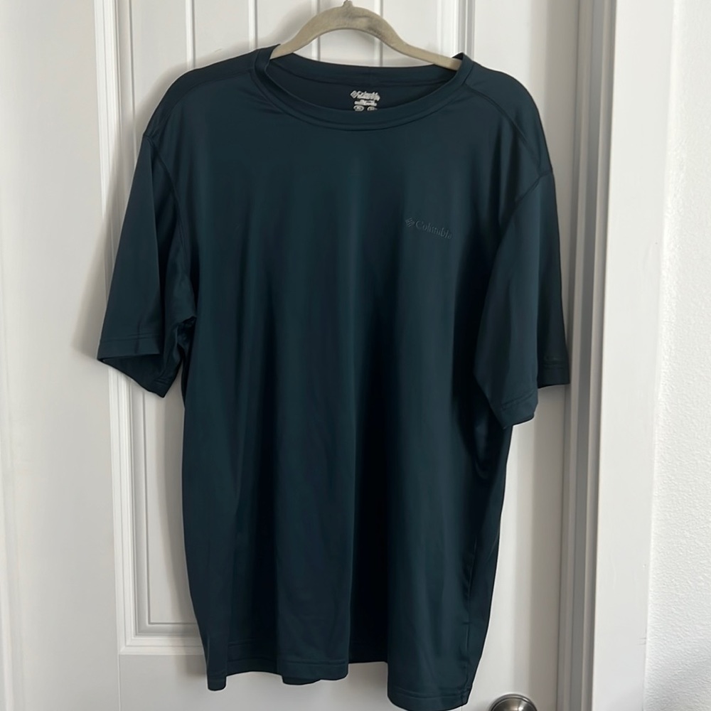 Columbia men’s shirt blue XL